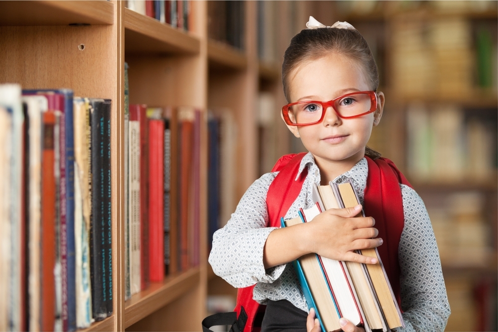 girl in library.jpg