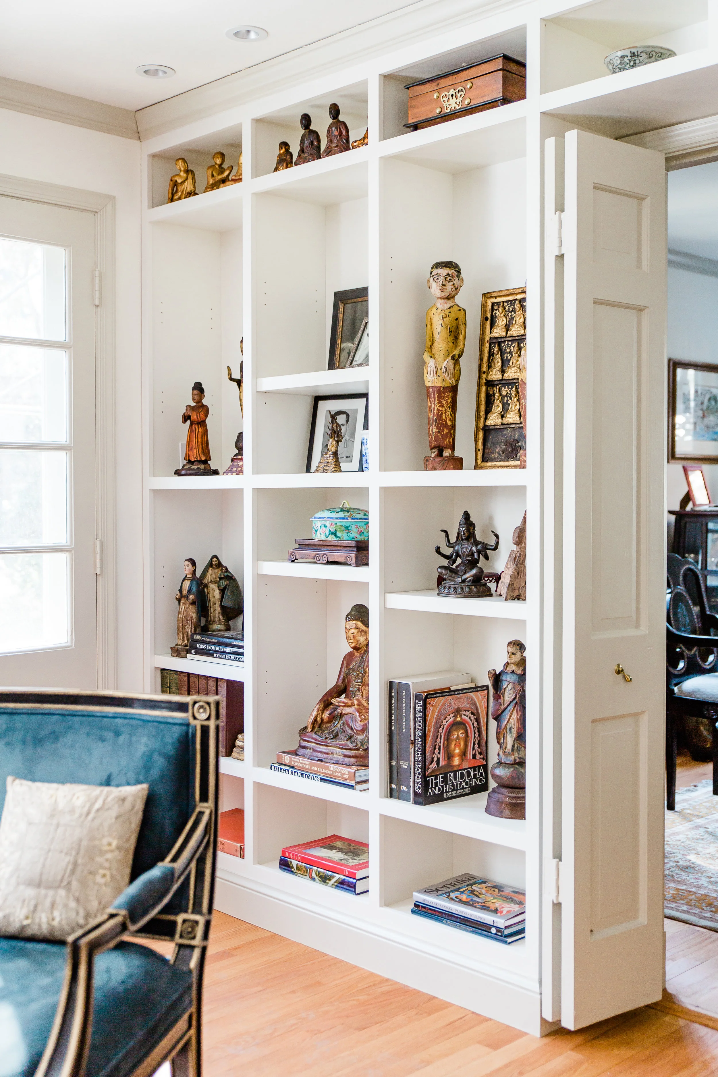 6_Hendrick Interiors_Singh_Archibald_Shelving2.jpg