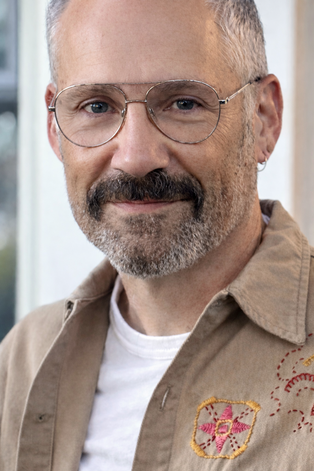 sharpened portrait - Daniel Kramer.png