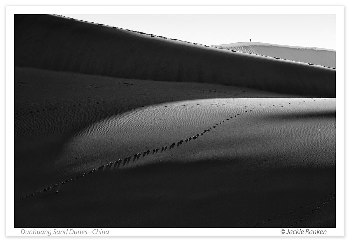 11-Dunhuang-Sand-Dune-147.jpg