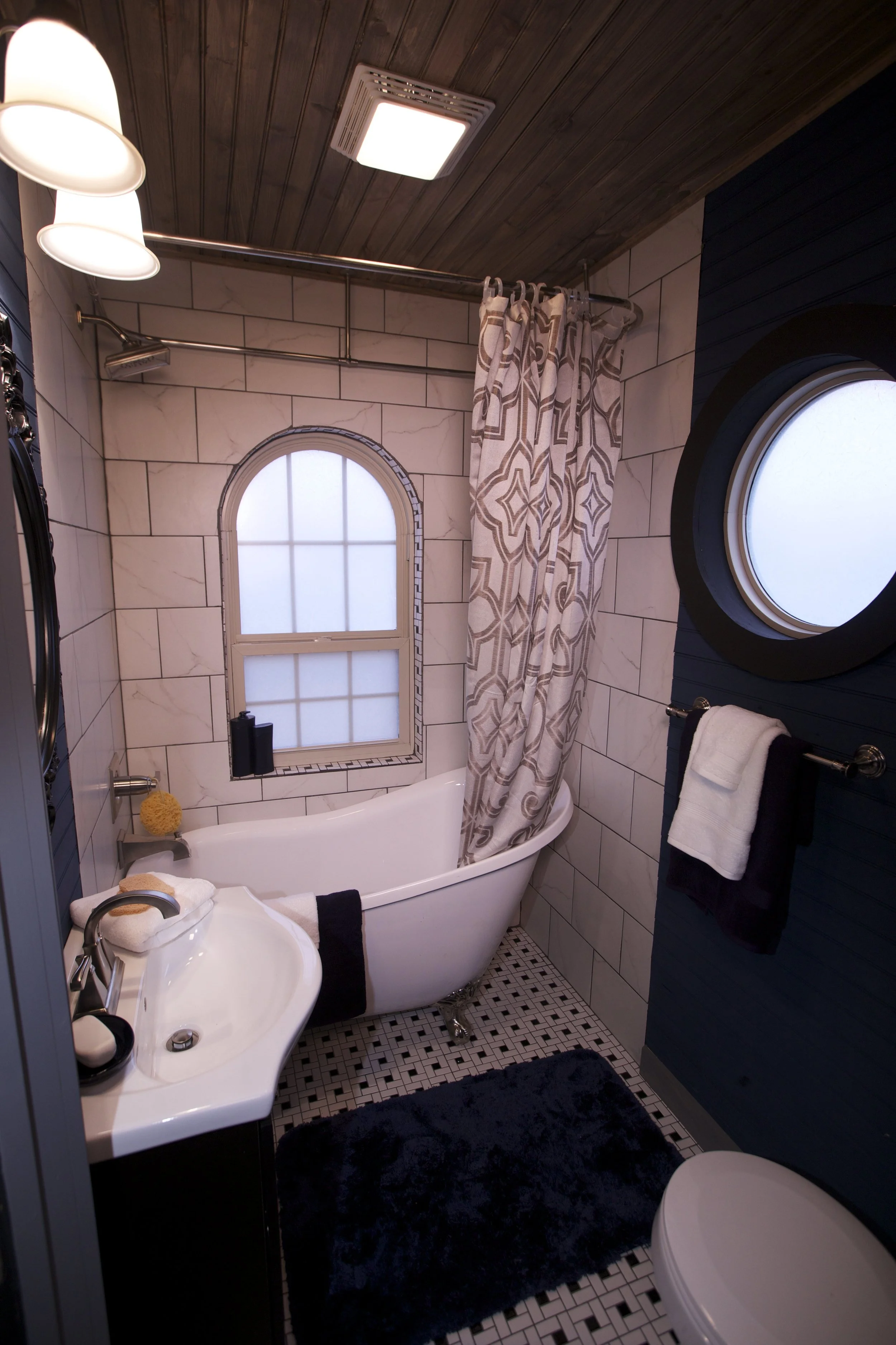 Bathroom.jpeg