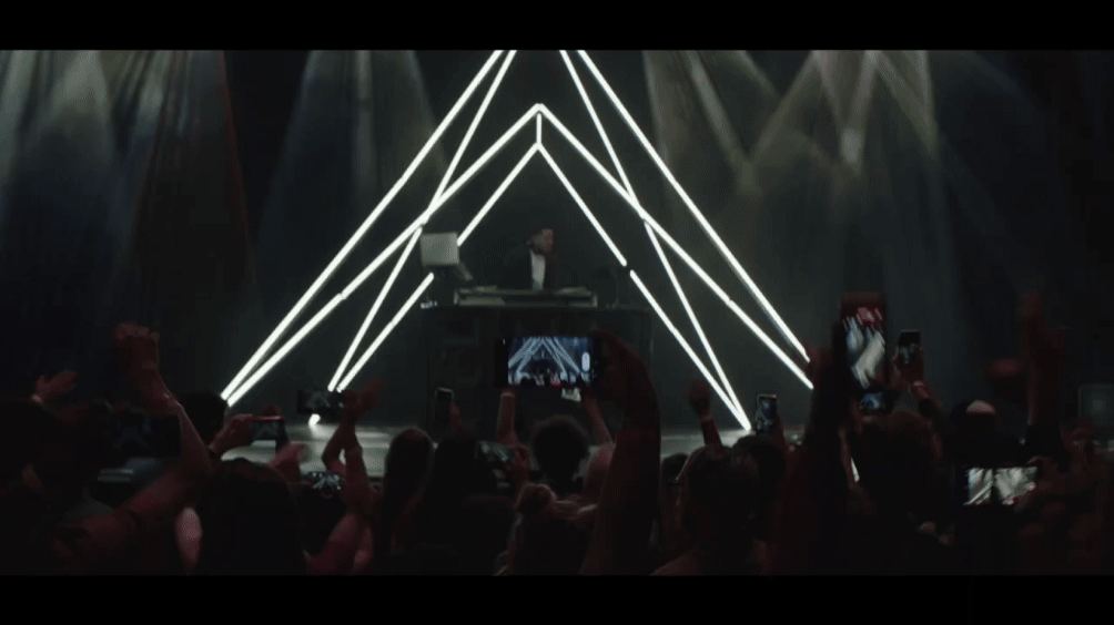 VZ Get Back (1).gif