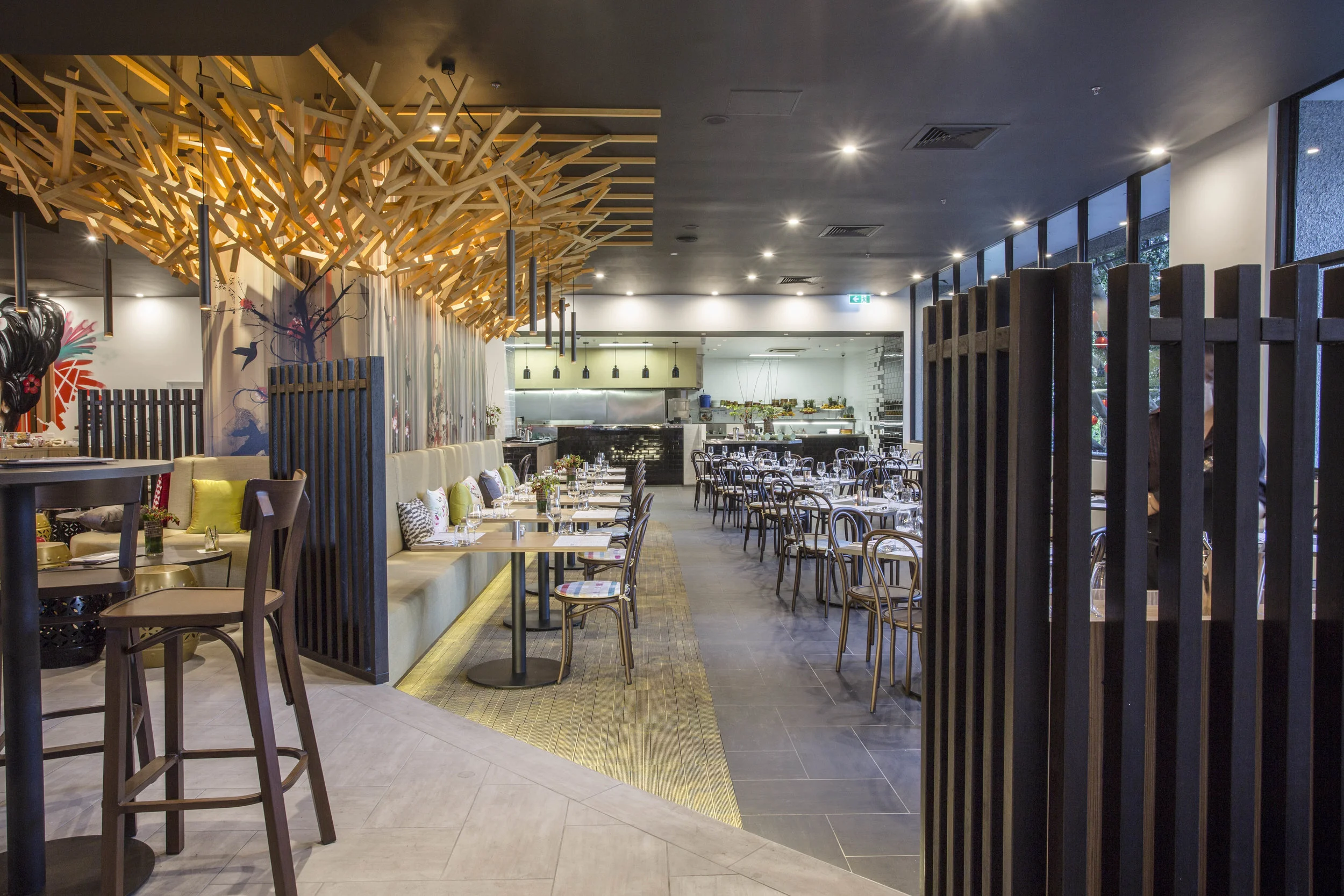 Hotel Jen - Shangri La Group by TONIC Design | Modern Dining