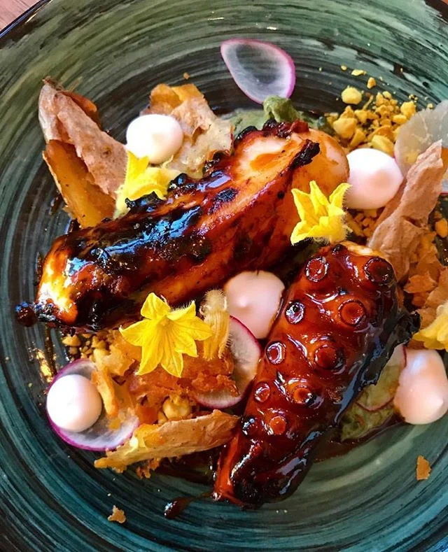 If you love octopus, you have to try our Charred Octopus Luau! 🐙🦑 served with kalo cream, vadouvan roasted almonds, marble potatoes, &amp;!coconut gel. Available only during dinner service. See you soon 🙏🏽🌺
📸 @jeshhong
