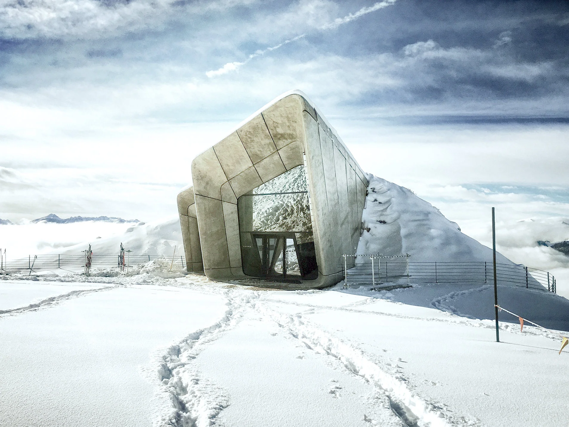 Entrance · Messner Mountain Museum · Corones (Copy)
