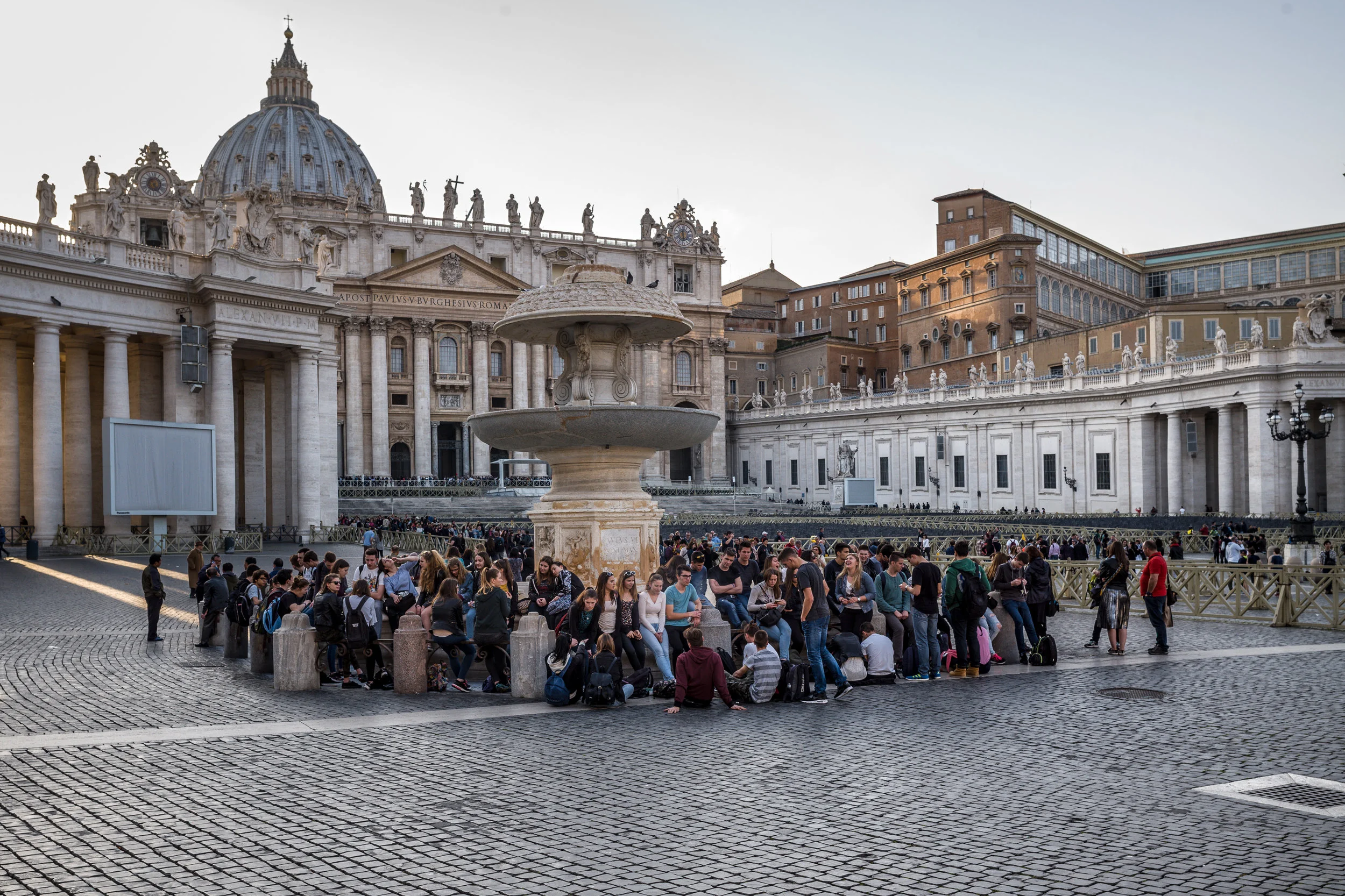 Travellers at Piazza San Pedro · Vatican City
