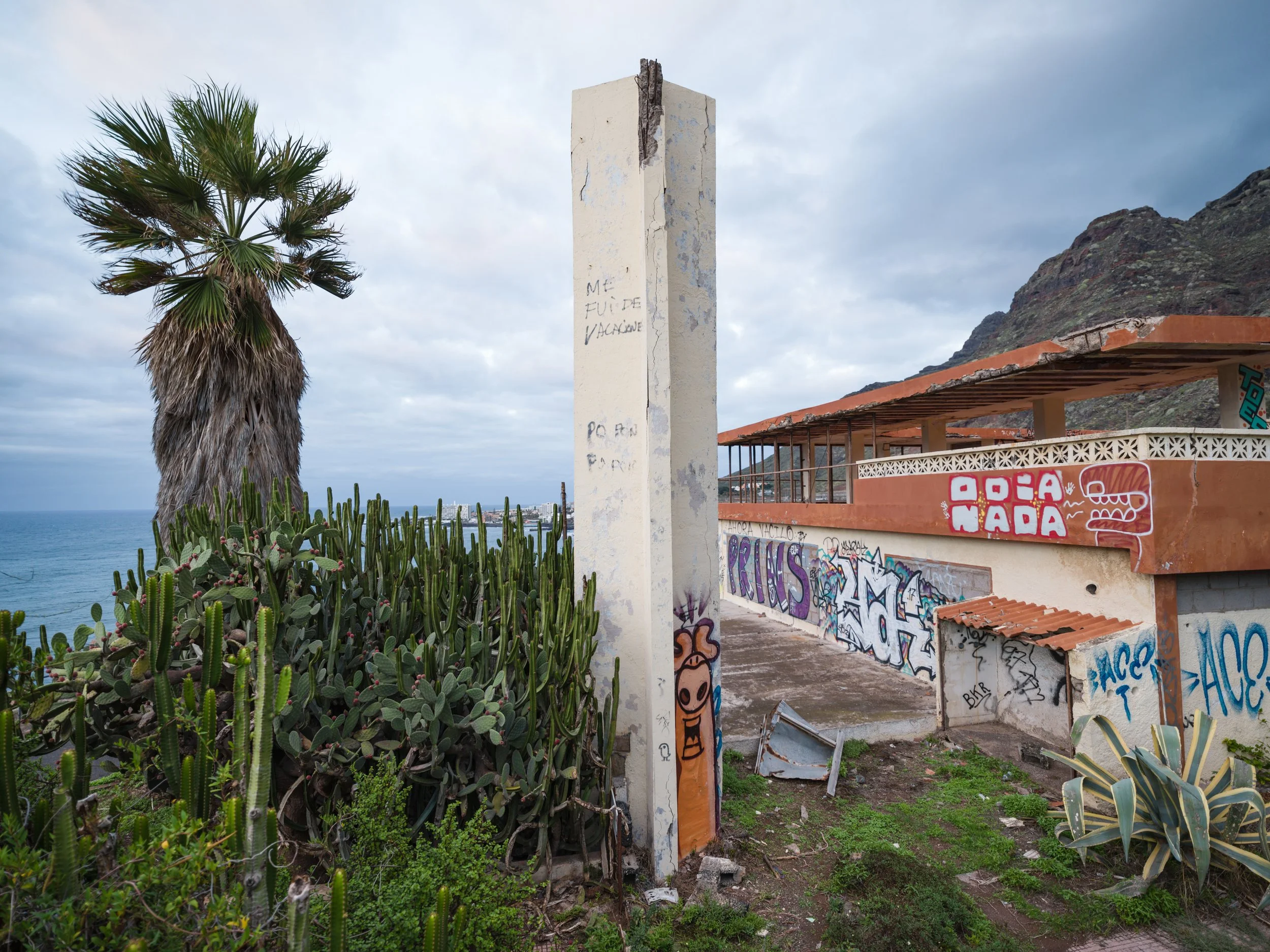 Paradise Lost - Hotel Neptuno (Copy)