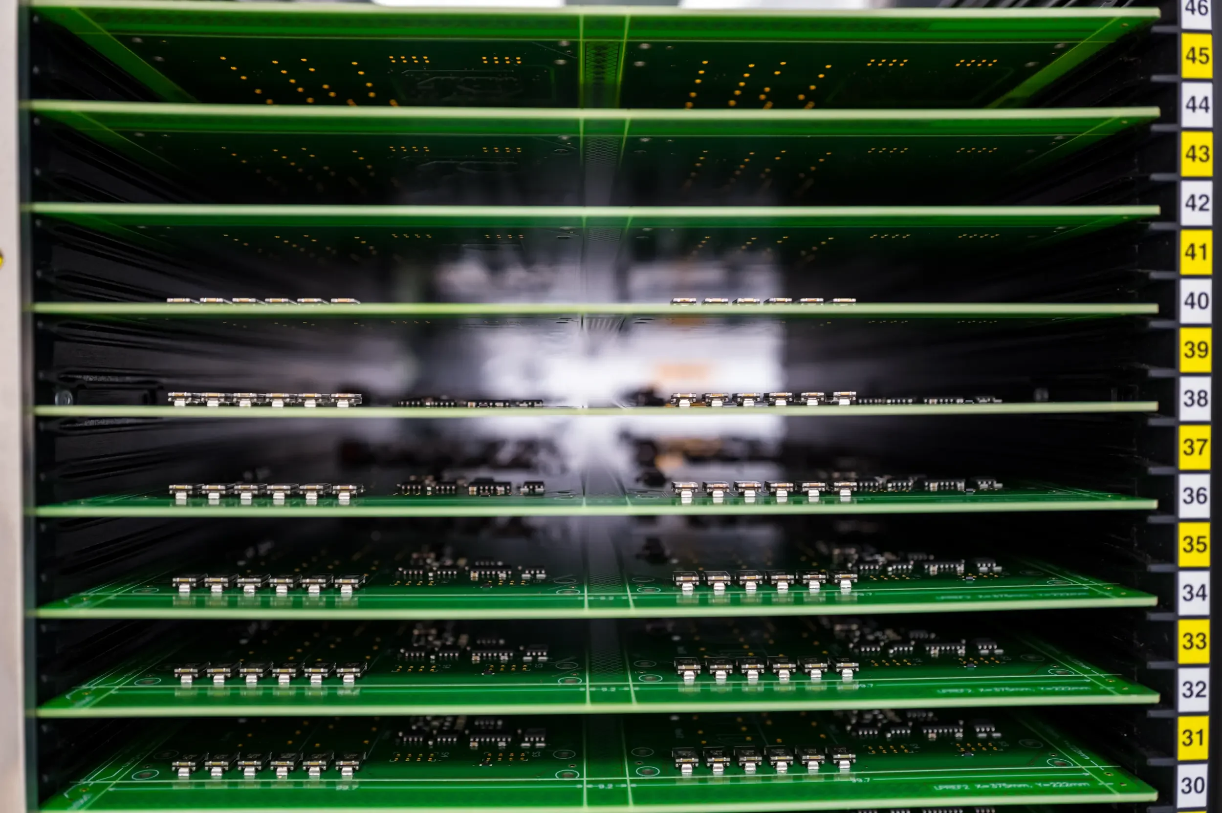 In-Line SMT Fertigung · Array · Industriefotografie, Produktion, Dokumentation by Frogfisher Photographers, Fotograf Peter Aldag, Stuttgart München Hamburg