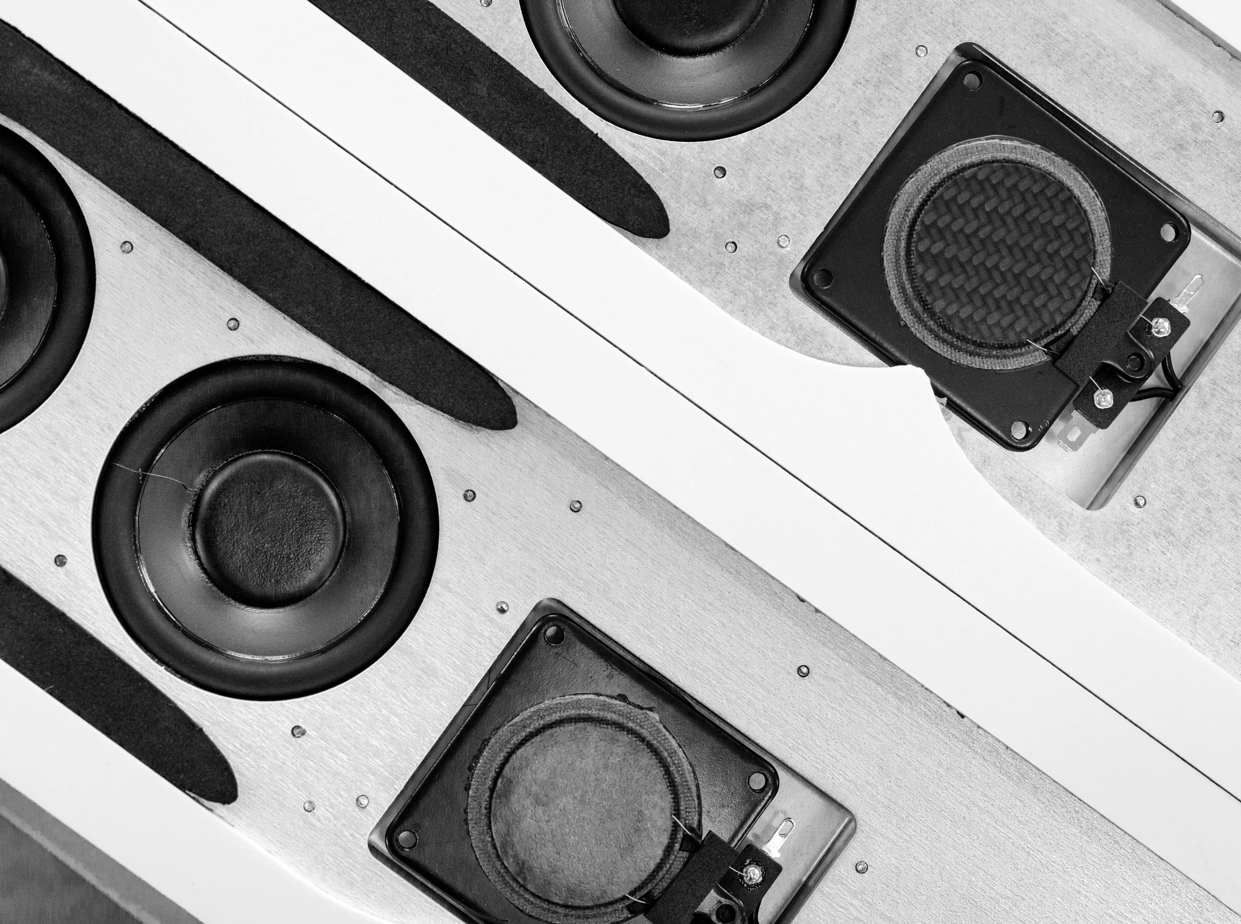 Lautsprecher Inside · Industrie · Produkt · Still Life Fotografie für LB Lautsprecher und Beschallungstechnik München · ©Frogfisher Photographers Stuttgart Hamburg München Fotograf Peter Aldag für Still Life, Reportage, Dokumentation