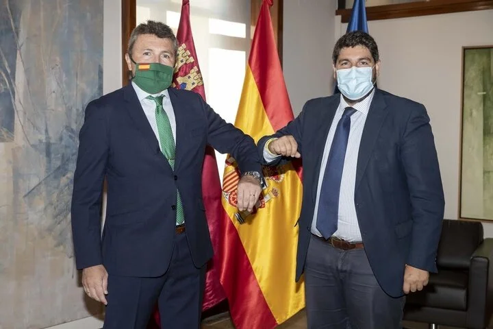 VOX Murcia debería clarificar su posición sobre la ley del aborto