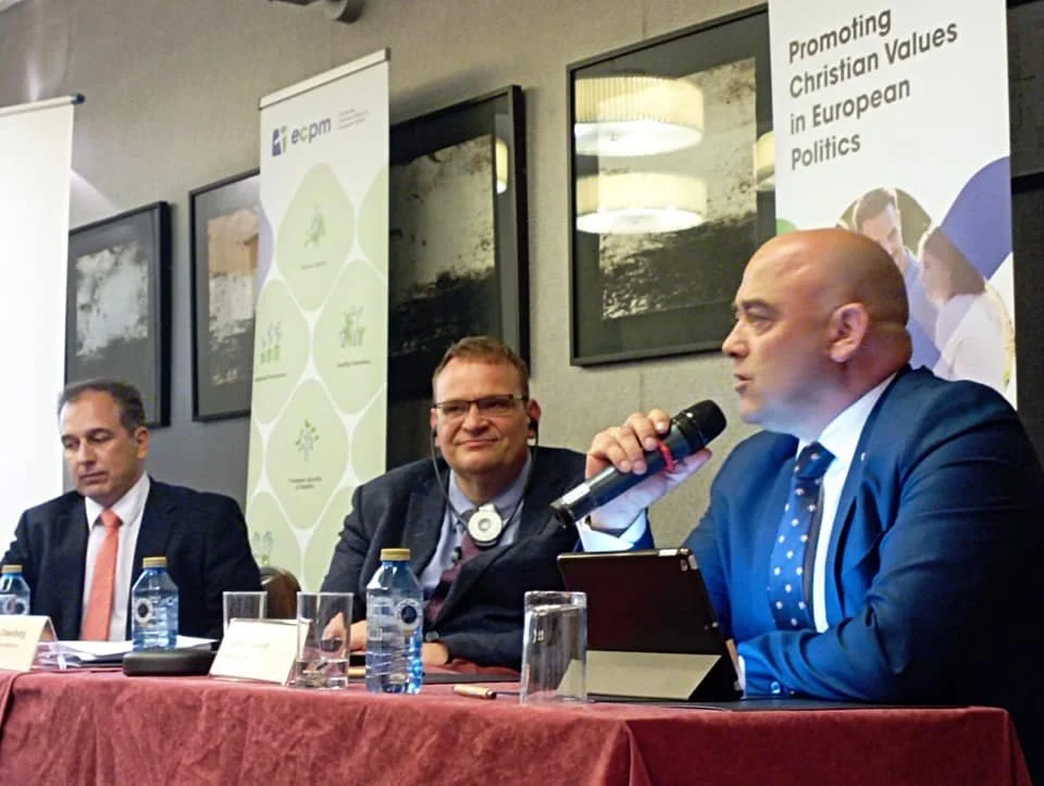 Alfonso Galdón VALORES espera también el apoyo de Macarena Olona a la moción presentada por Valores