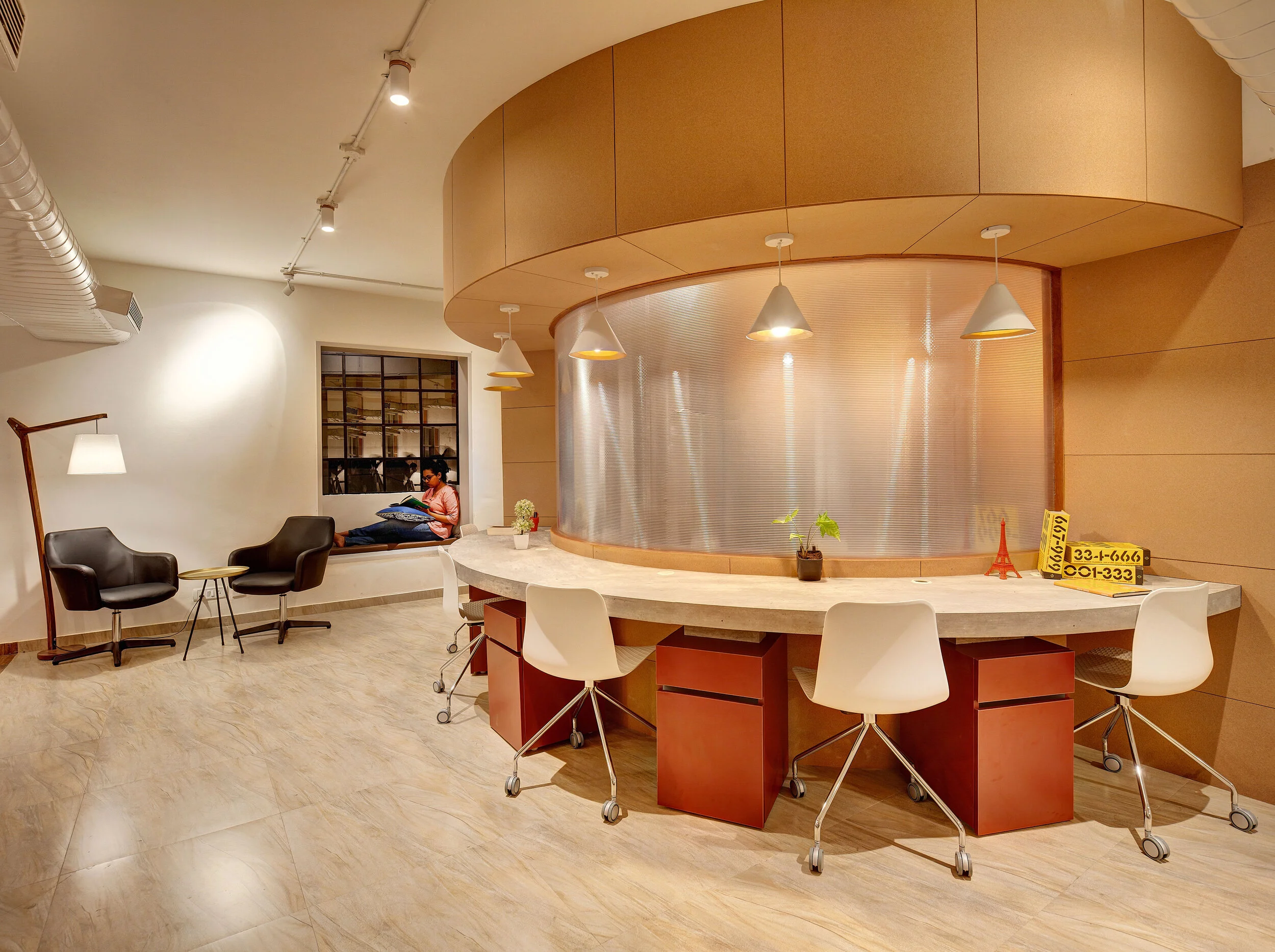 studio 15.jpg