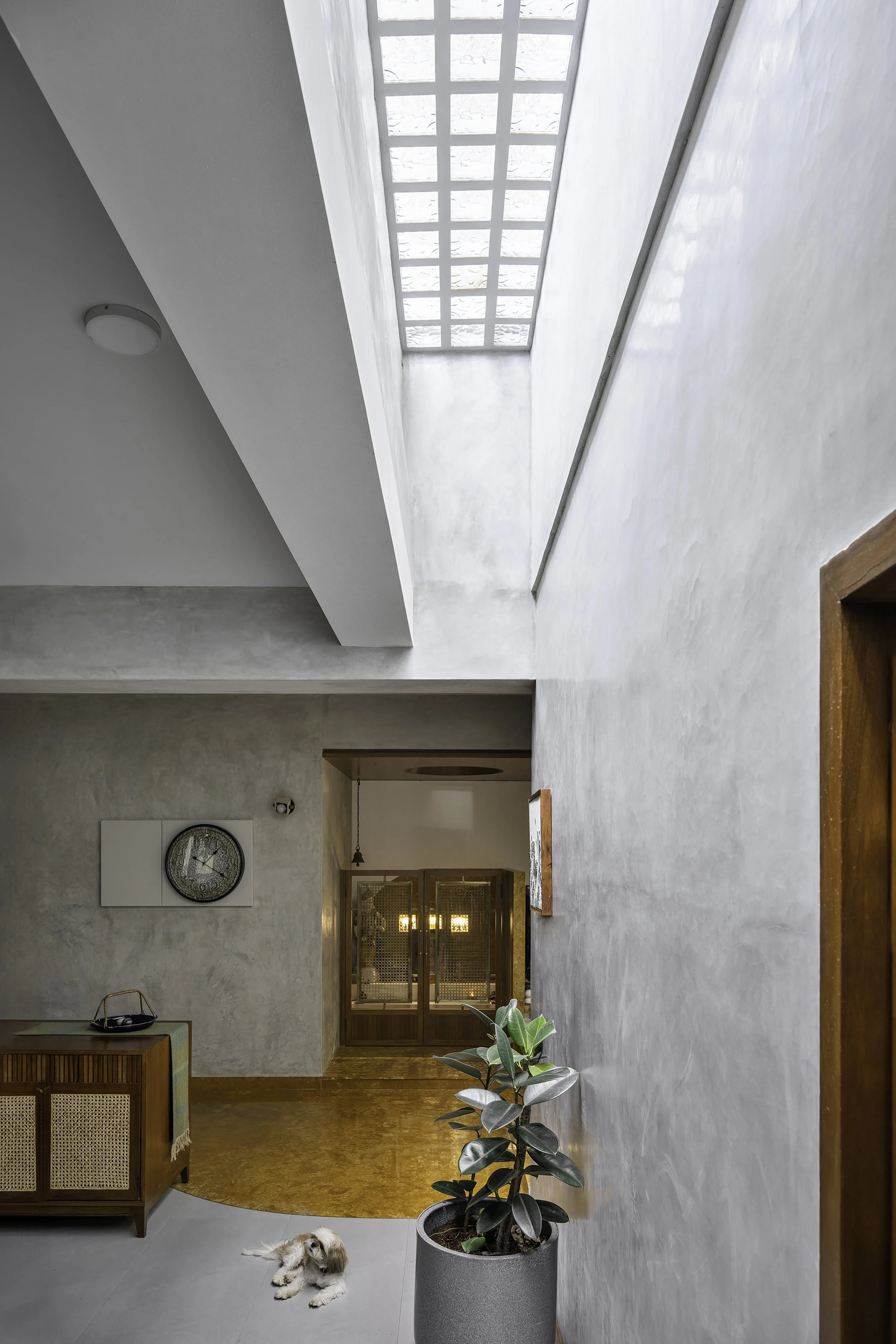 DINING SKYLIGHT.jpg