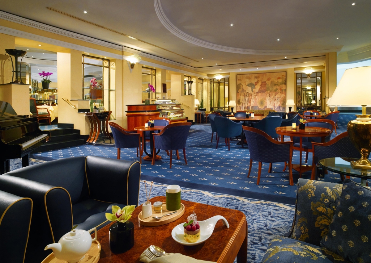 Budapest_KempinskiHotelCorvinus_Lobby.jpeg