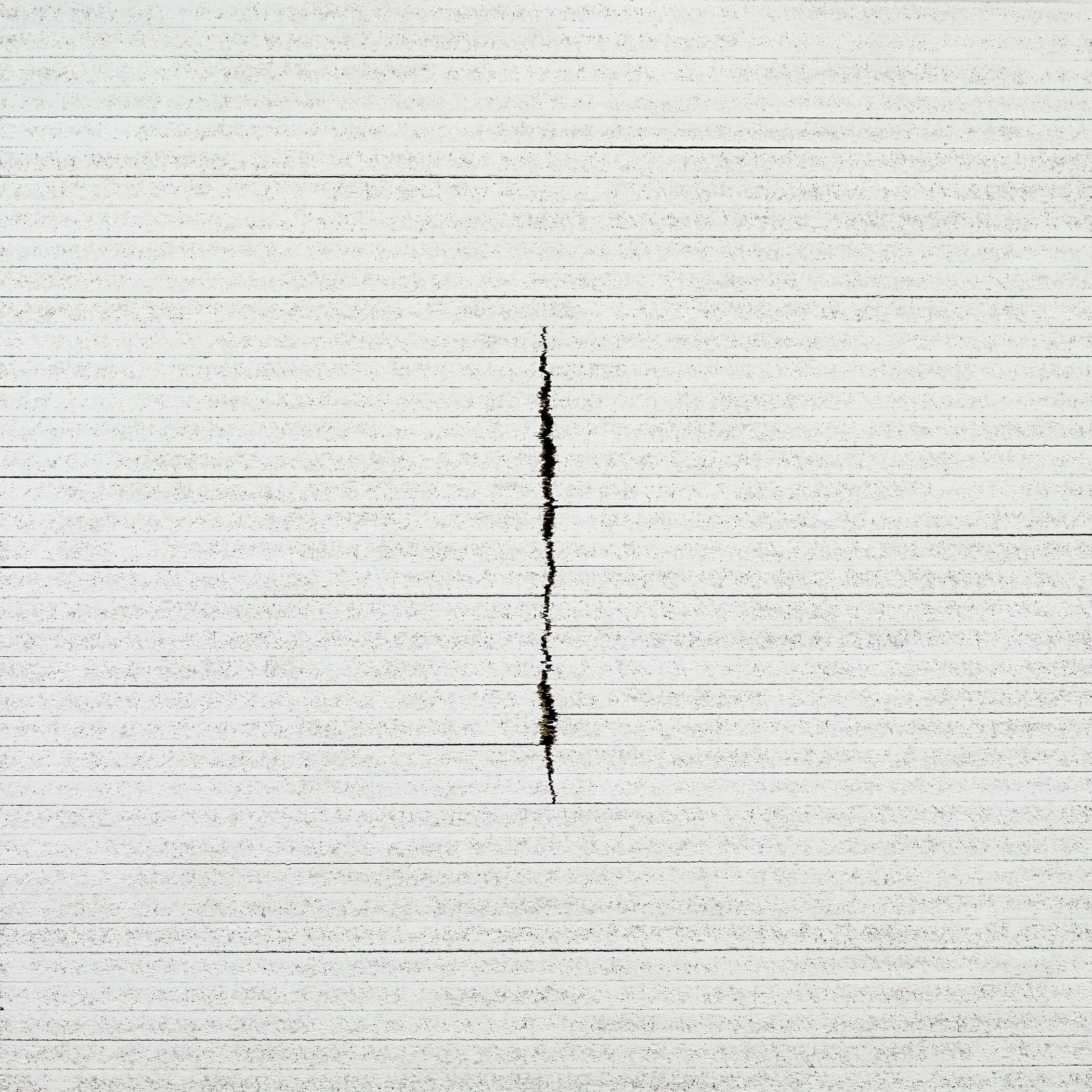  RISS IN DER WEISSEN WEITE 34 x 34 cm — 2016 
