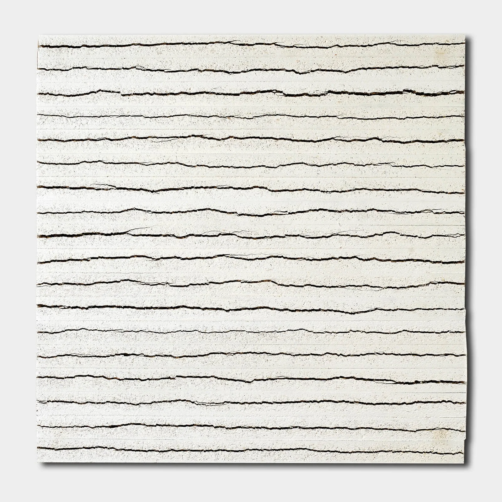  MAJOR CRACK MOVES IN WHITE 50 x 50 cm — 2022 gespaltene weisse Spanplattenkanten 