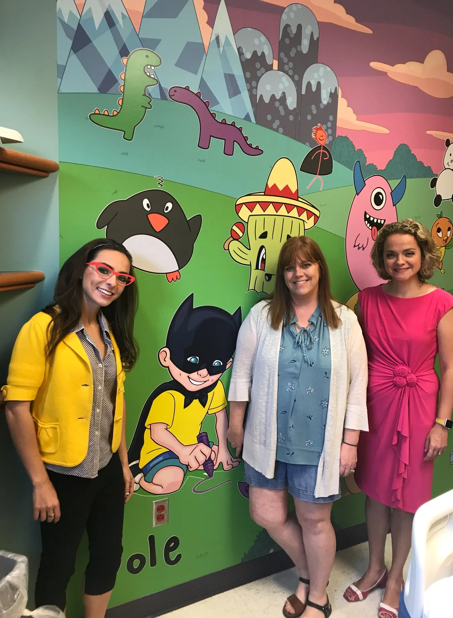 @KatieLinendoll: HP printing tech w/ @Batcole Foundation 🎗🙂💛
