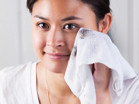 FaceOff_Makeup_Removing_Cloth_1.jpg