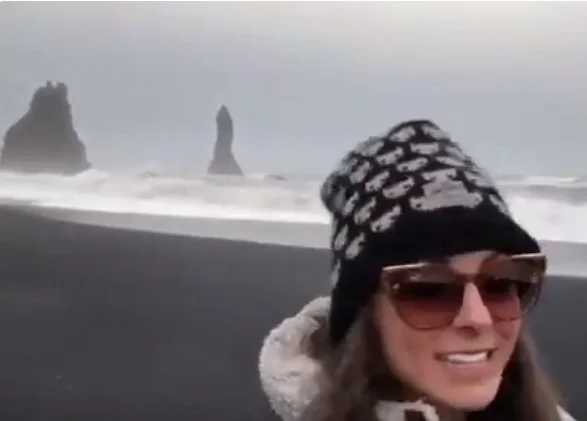 @KatieLinendoll: Black Sand Beach of Southern Iceland