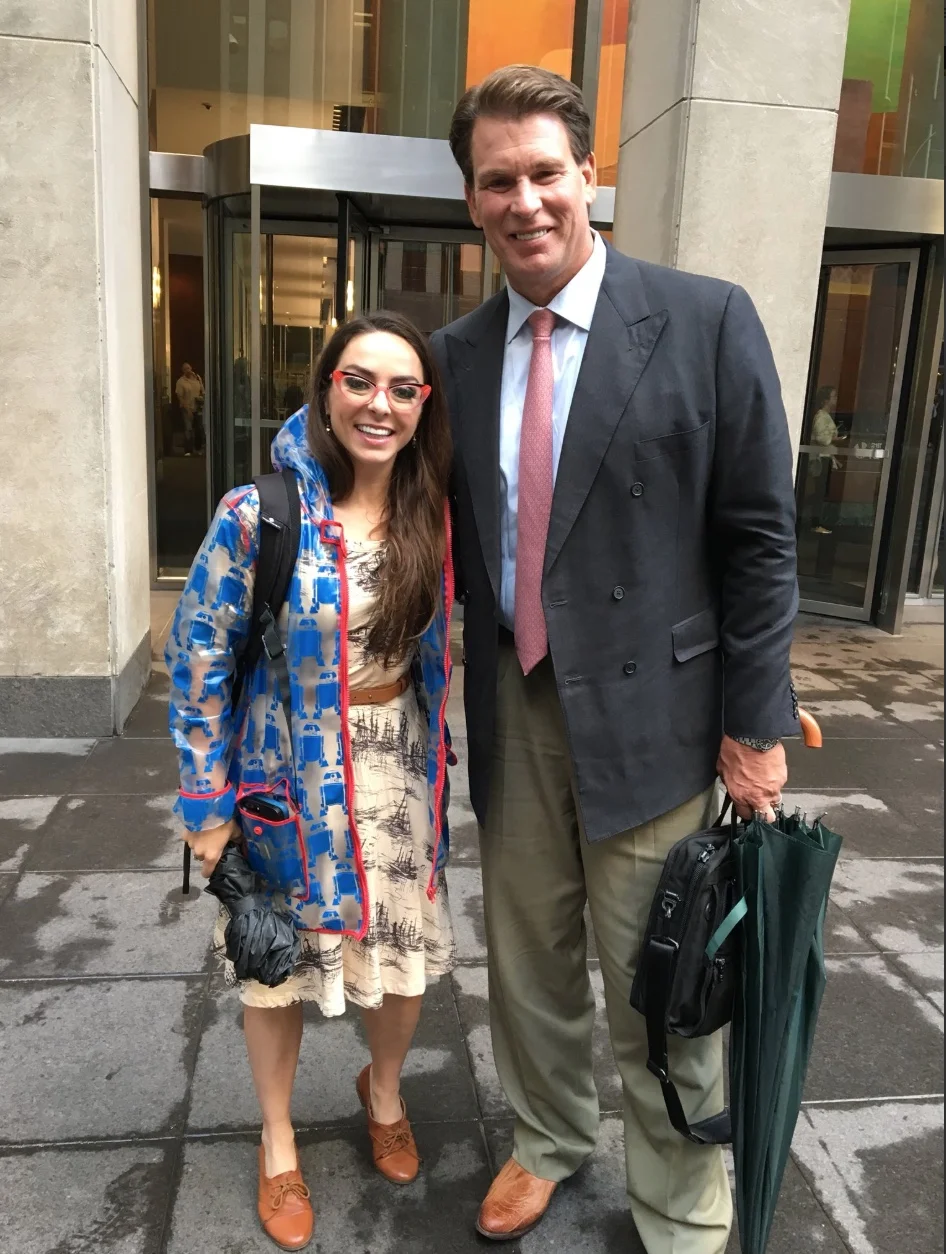 @KatieLinendoll: Well look who I ran into @FoxBusiness!  @JCLayfield 📺📈🗽