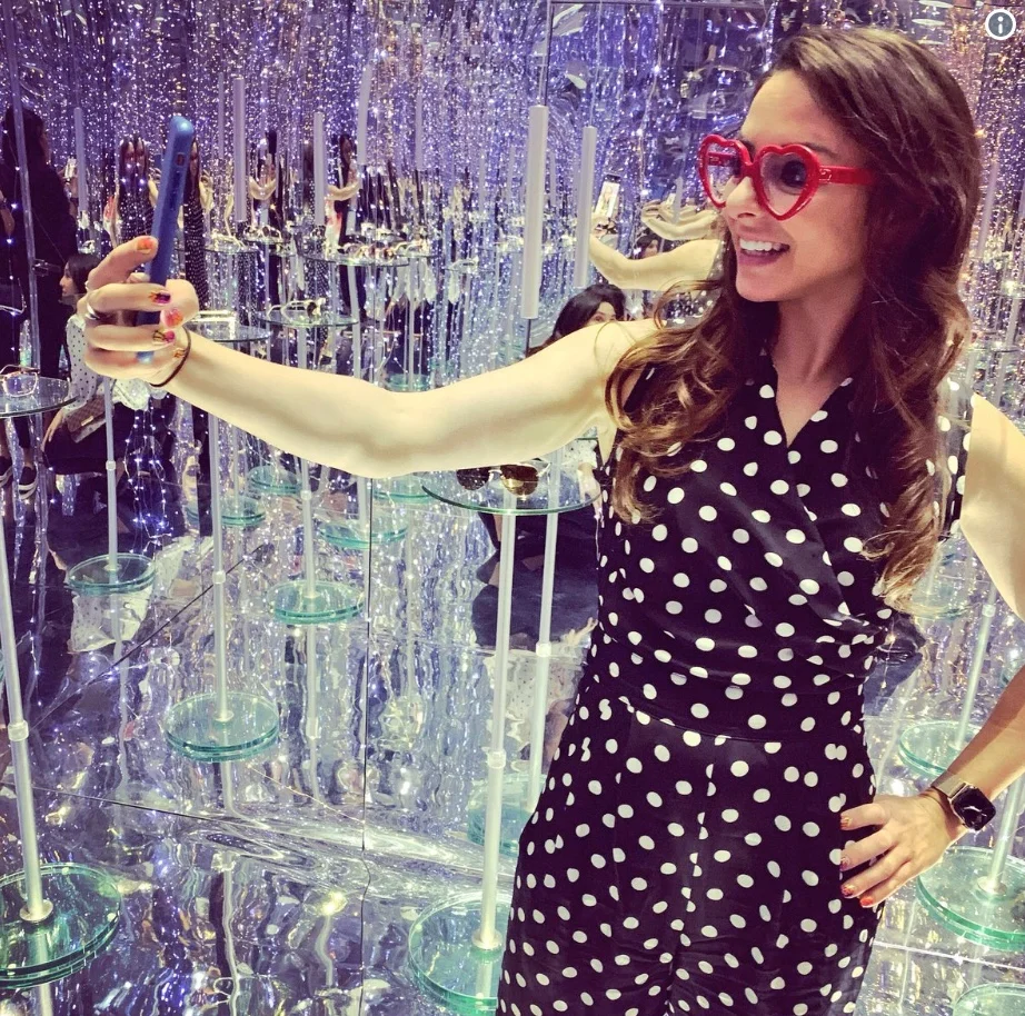 @KatieLinendoll: Put your best frames forward 👓 Sensory overload at #visionexpo in Vegas 🎰 Yes there are conventions just for glasses! 🤓