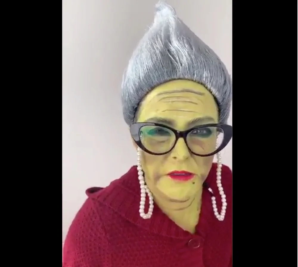 @KatieLinendoll: #NYCC kicks off today! I’m back in action with some favorite character cosplay (all w/ glasses 👓!) 🤪 #Ad #ComicCon @zennioptical