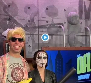 @KatieLinendoll: Another epic Halloween show on @DAonCBS @CBSSportsRadio 🎙...dressed as @Sting! #WWEUniverse