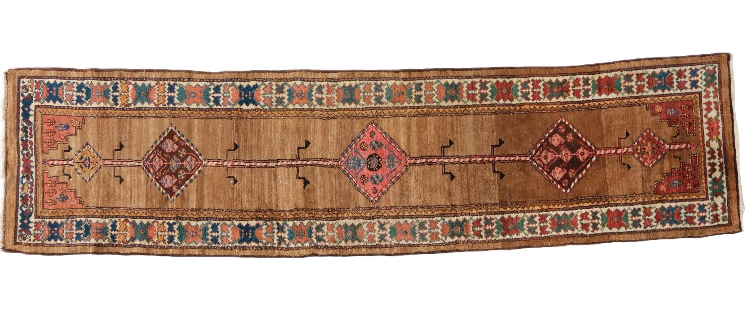 Serab, North-West Persia, late 19th Century 3.66 x 0.92 m  •  $4,500  •  ID: ARUN002
