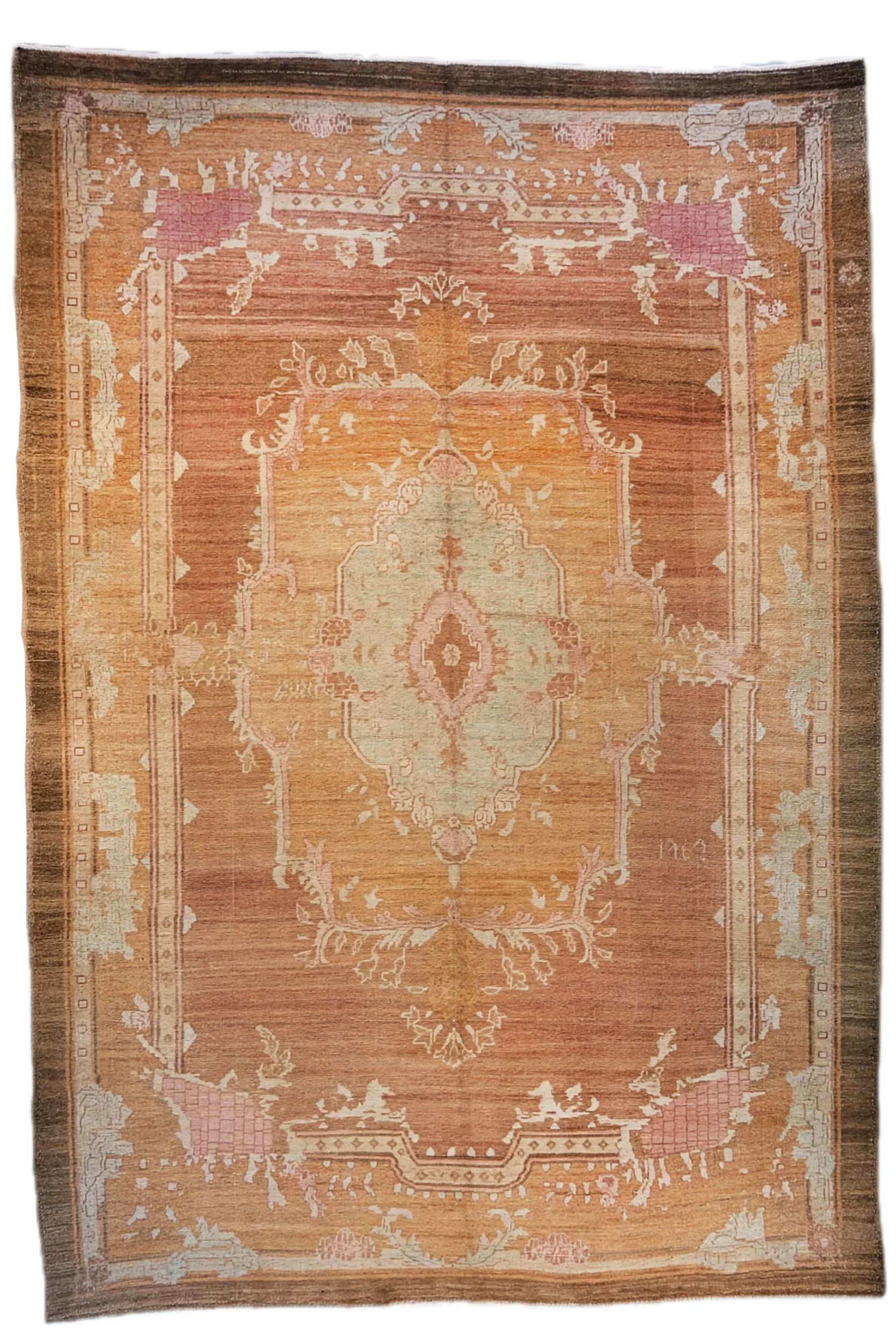 Kars, Türkiye, 3.60 x 2.47 m • $8,800 •  ID:AC1168