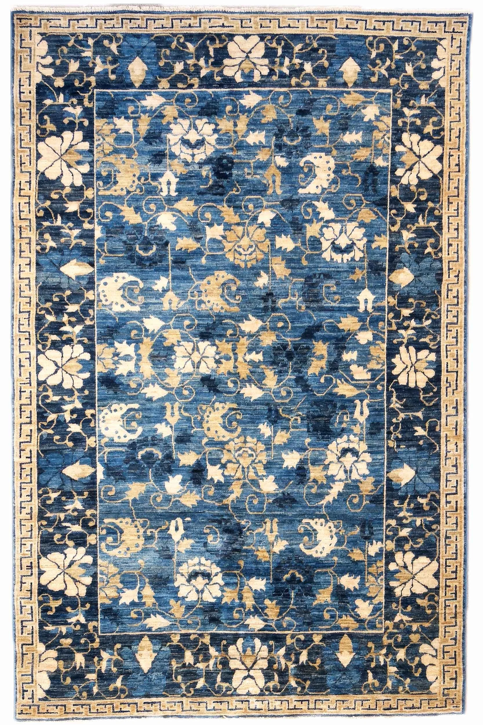 Chinese Design
2.41 x 1.56 m  •  $2,800  •  ID: CON639