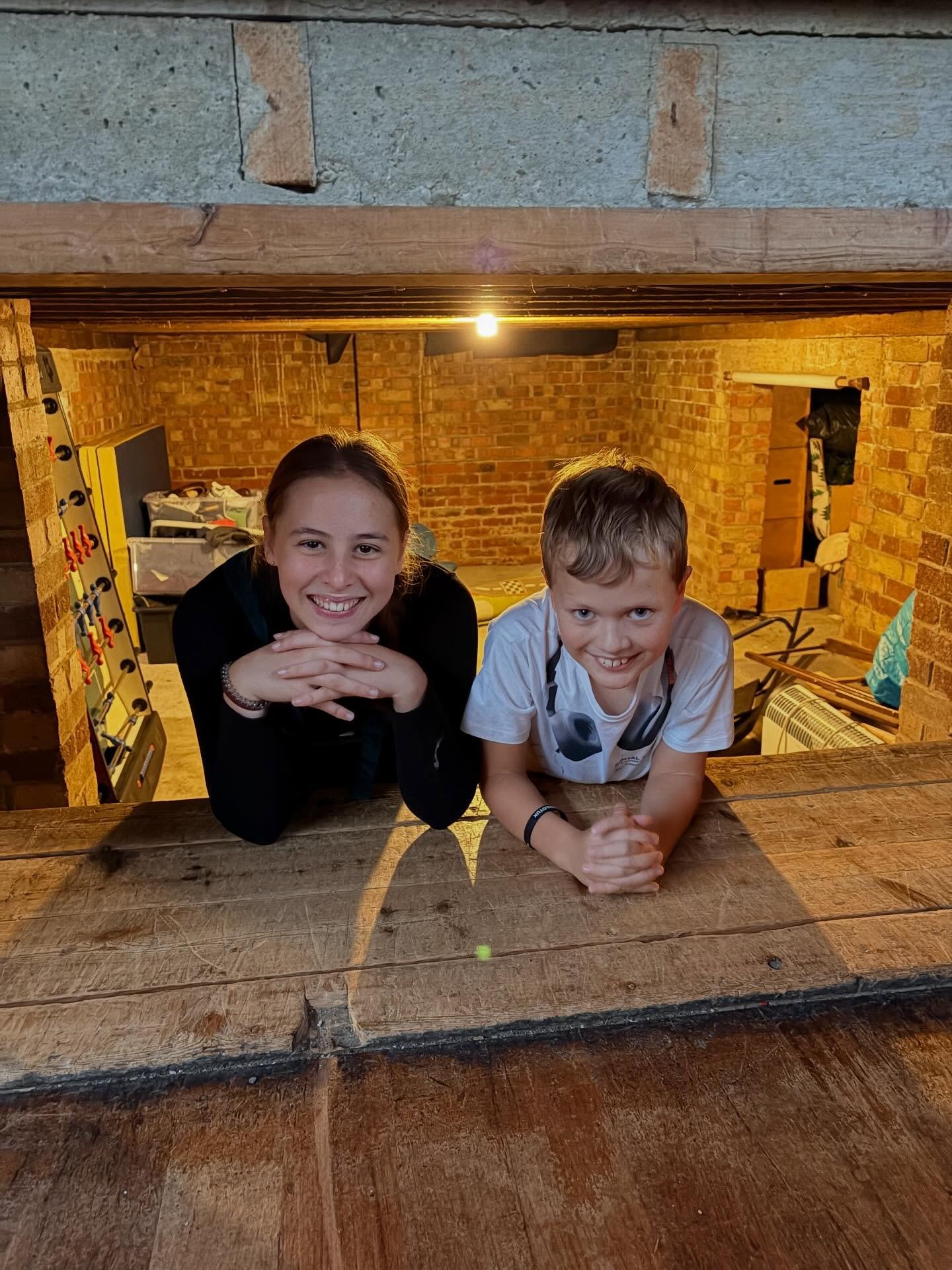If you&rsquo;re seeing this picture of these two adorable young people. Take it as your sign to get yourself to church this Sunday @ 4:30pm🫡🥳 See you!😂

#Stevenage #church #Hertfordshire #youngpeople #lit #jesus