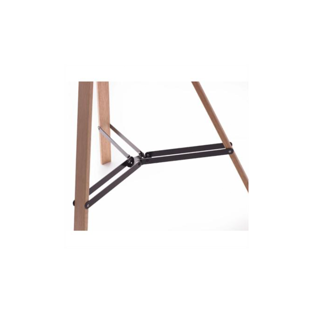 reveries-events-admiral-vintage-luminaire-AVL-tripod-lighting-stand-hire.png