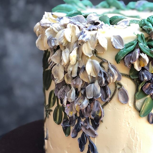 ***CAKE MAKERS***Join my Facebook group for discounts on upcoming online classes. Also lots of chat about buttercream: how to get sharp edges, stop your cake melting, choose the right colours, create smooth drips......it&rsquo;s all there and they&rs