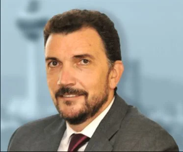 A tribe without walls