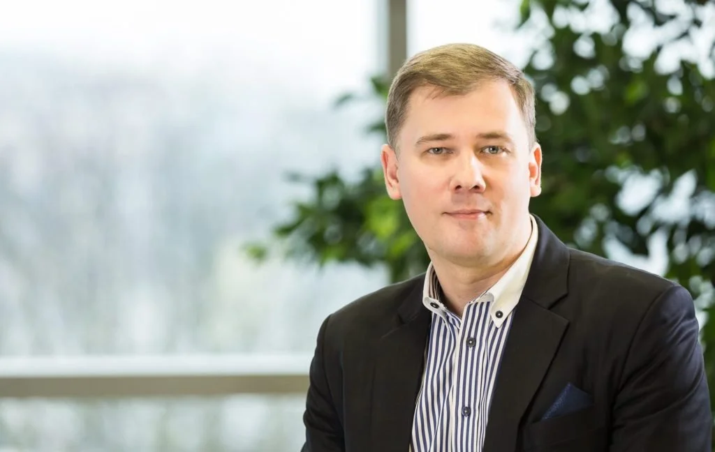 Estonian Public Relations Association calls on Estonian business advisers to stop representing the interests of companies with a Russian state or national background.