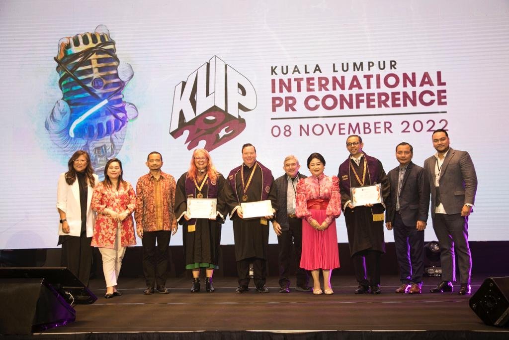Global Alliance´s board members Awarded Fellowship of the LSPR and PRSK´s Warrior Awards
