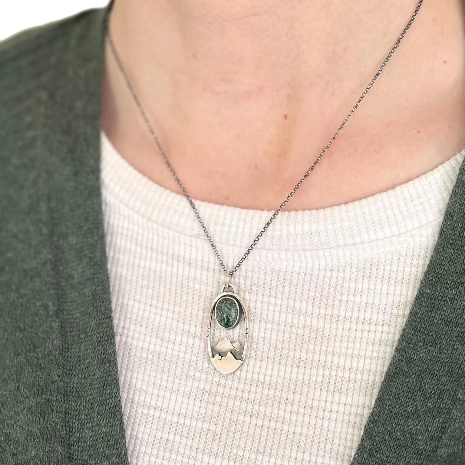 SilverTurquoiseNecklace4C.jpg