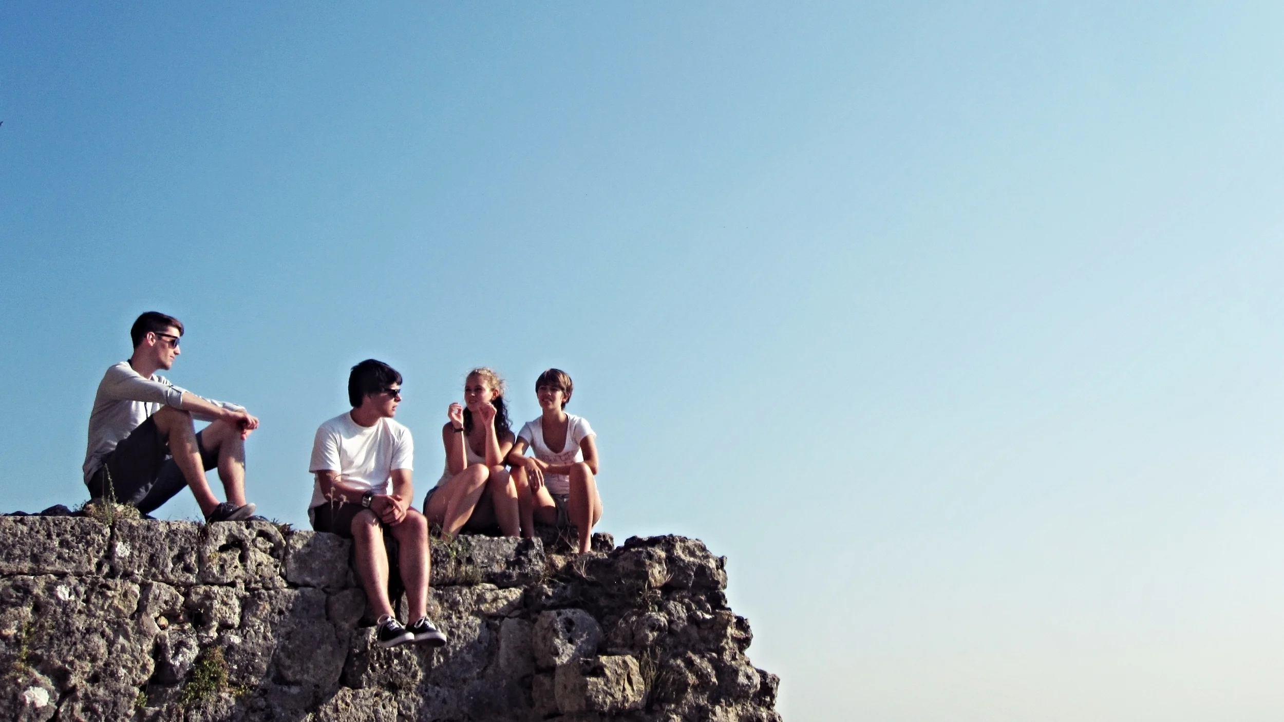 young-people-737150.jpg