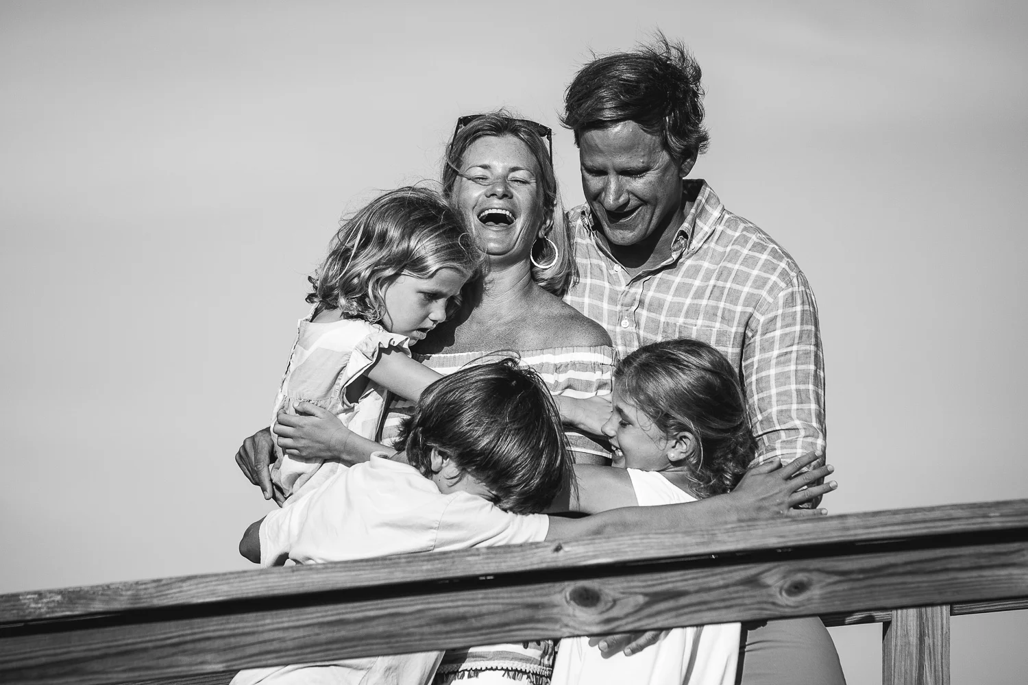 rebecca_wyatt_beautiful_family_in_black_and_white-5.jpg