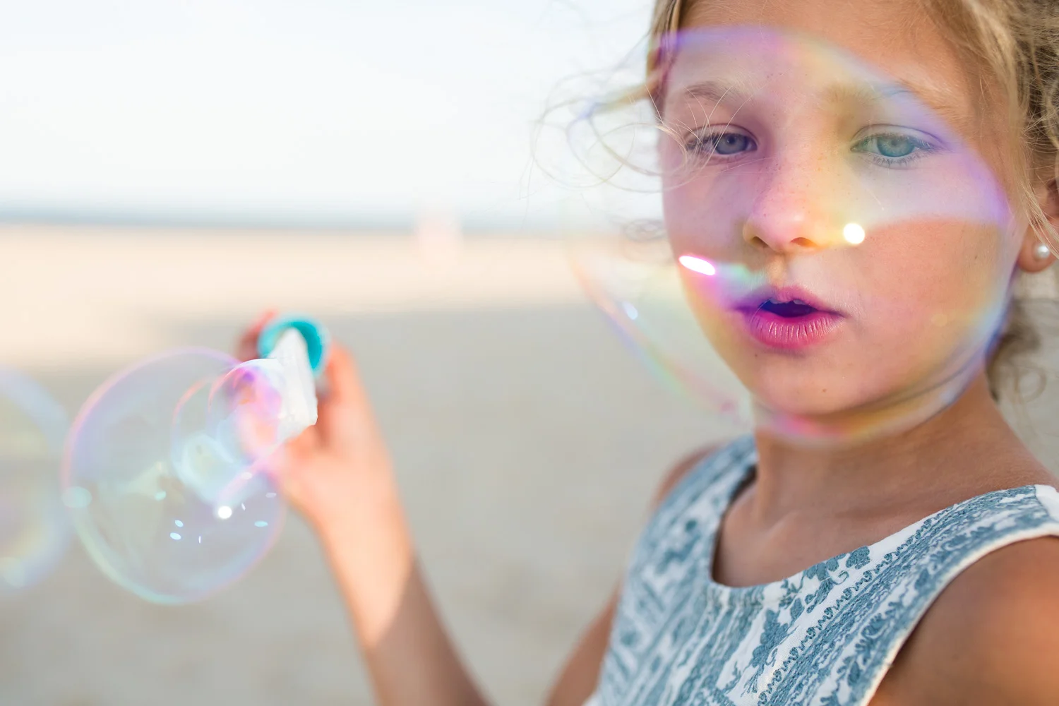 rebecca_wyatt_girl_with_bubbles_cm (1 of 1).jpg