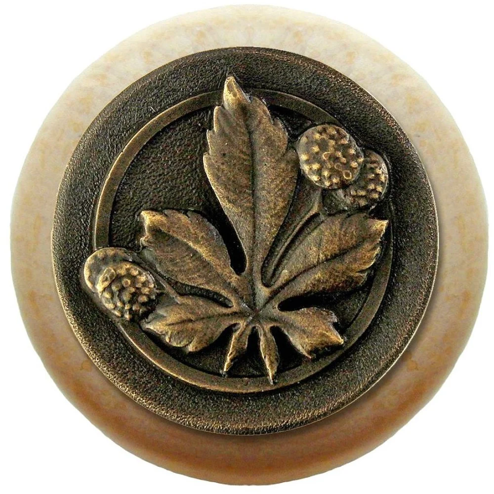 Horse Chestnut<BR>Dark Brass<BR>Natural wood finish