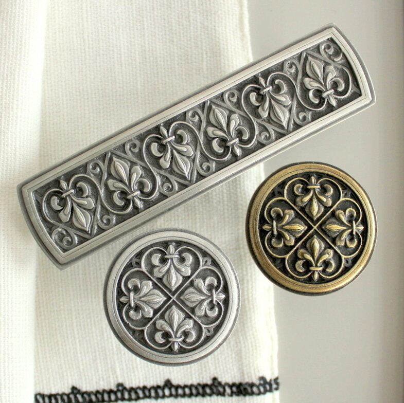 Cool Pewter plays well with Antique Brass of Fleur-de-Lis knob and pull V2.JPG