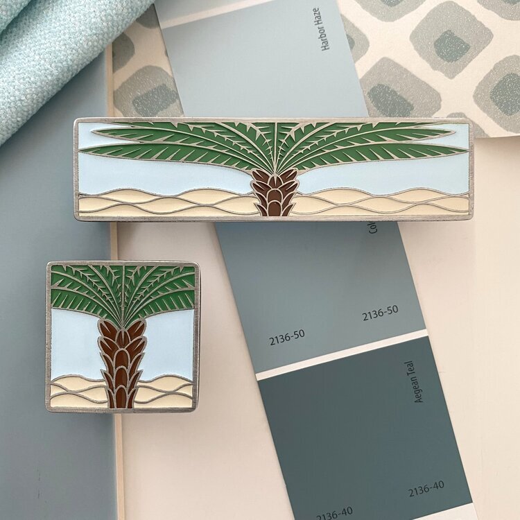 Royal+Palms+in+Pale+Blue+blend+beautifully+with+Aegean+Teal+paint.jpg