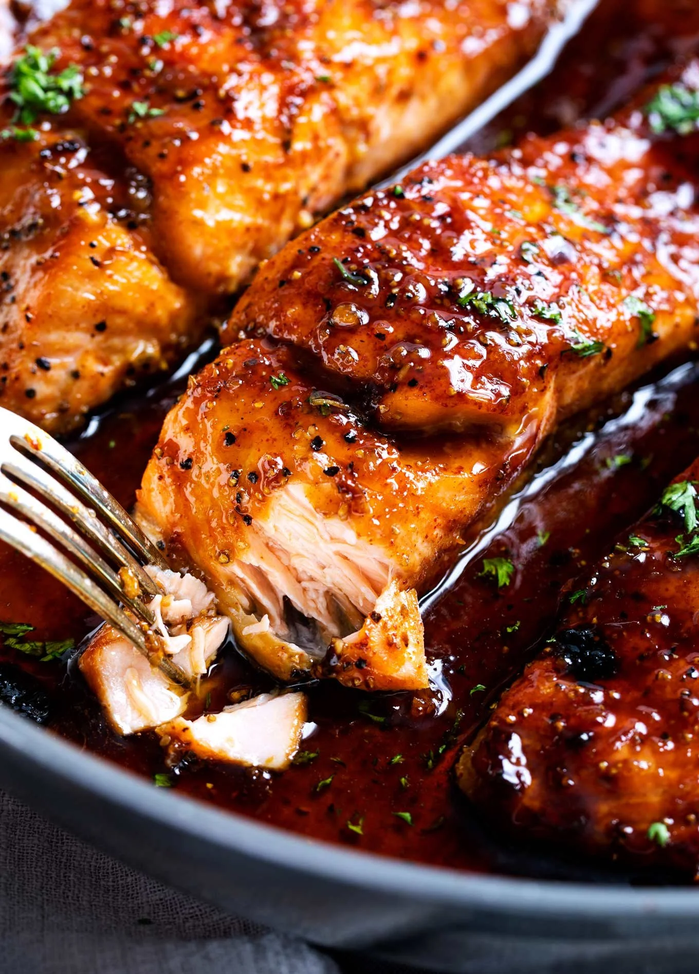 Honey-Garlic-Salmon-fork.jpg