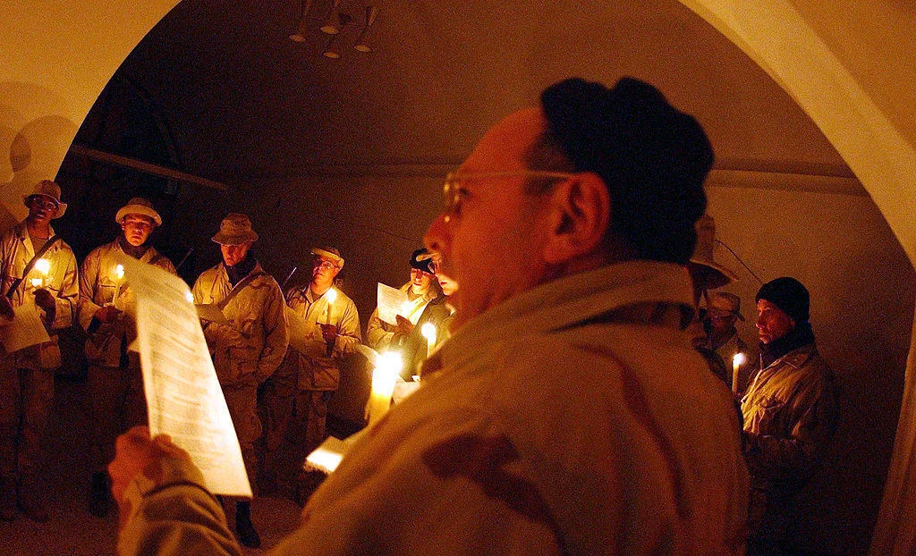 CelebratingtheHolidaySeason_USNavy.jpg