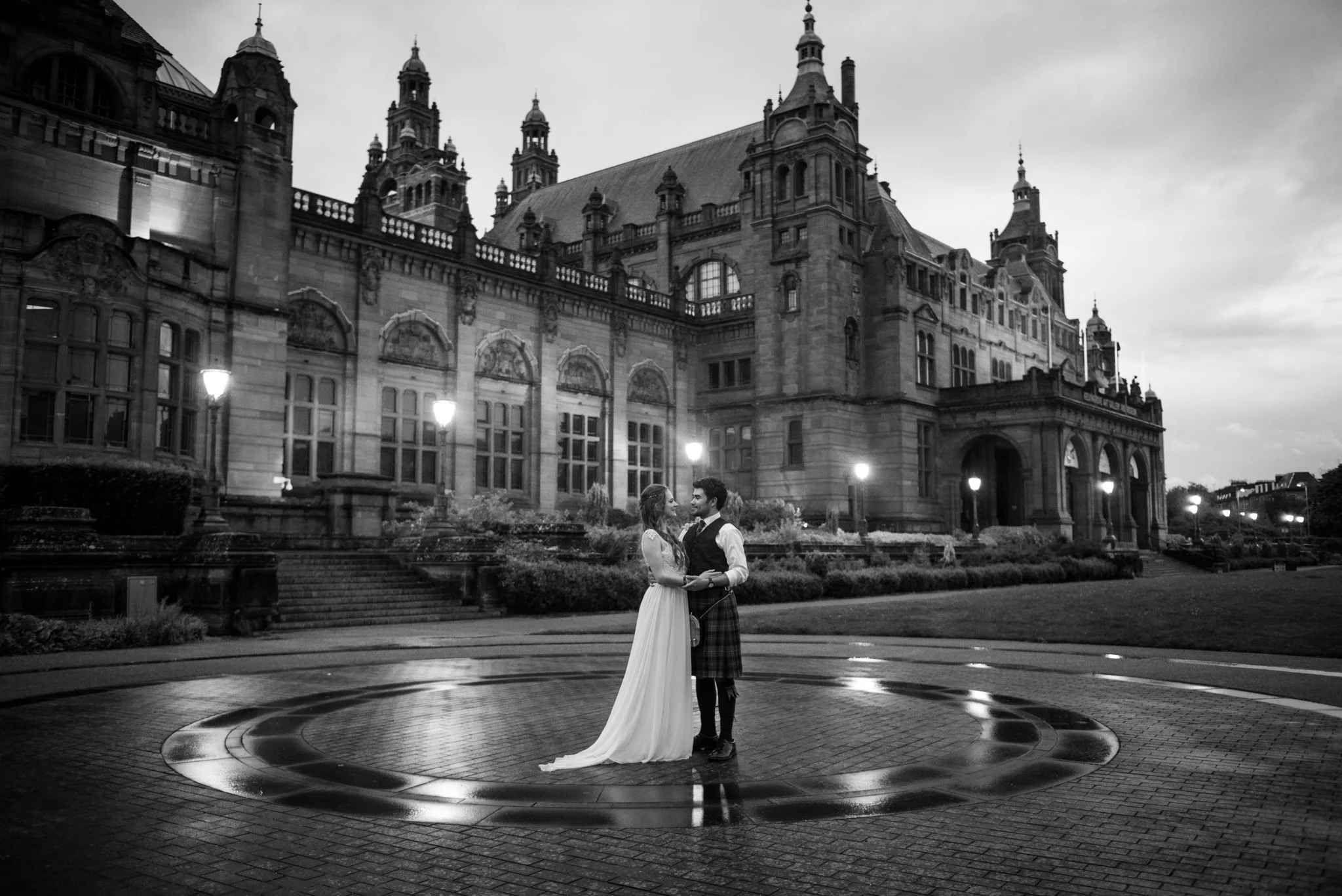 Carrie and Jonathan's wedding - Glasgow University Chapel and Kelvingrove Art Gallery - 29 July 2017 - © Julie Broadfoot - www.photographybyjuliebee.co.uk