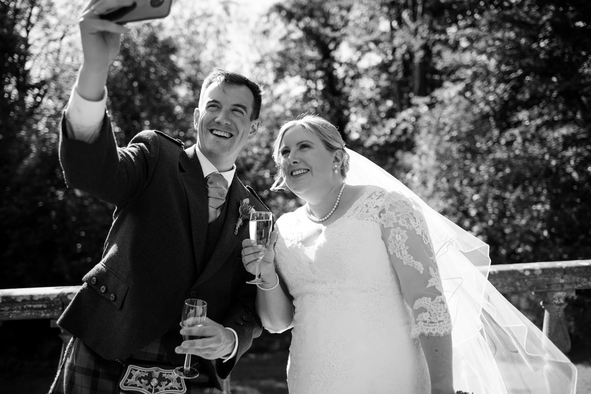 Hollie and Tom's wedding at Gean House © Julie Broadfoot // Juliebee - www.photographybyjuliebee.co.uk