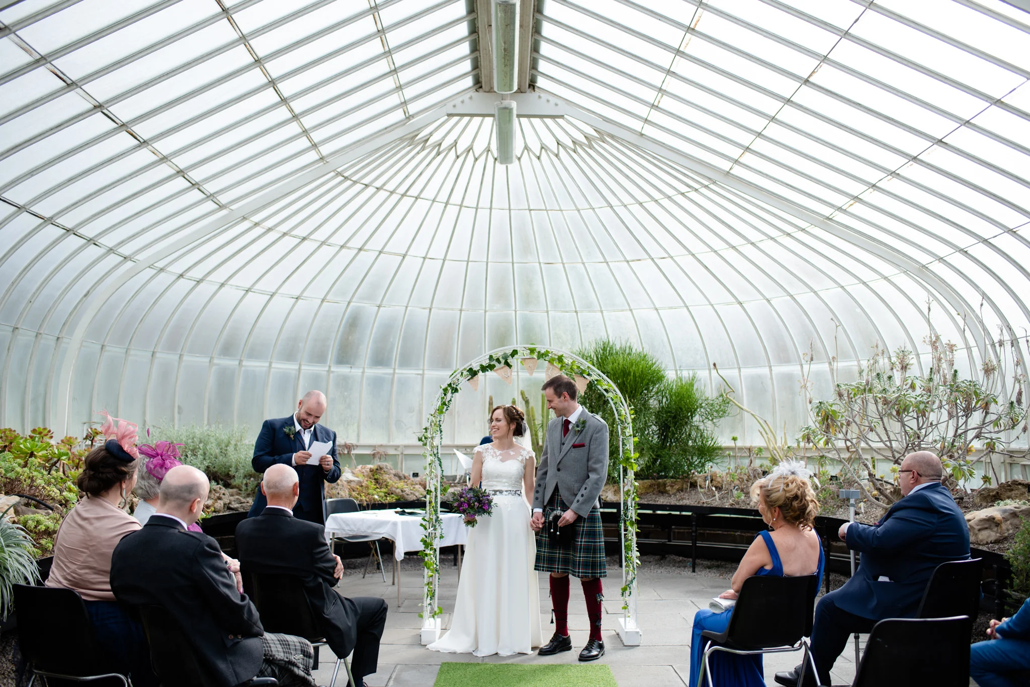 Lynda and William's wedding - © Julie Broadfoot // Juliebee - www.photographybyjuliebee.co.uk