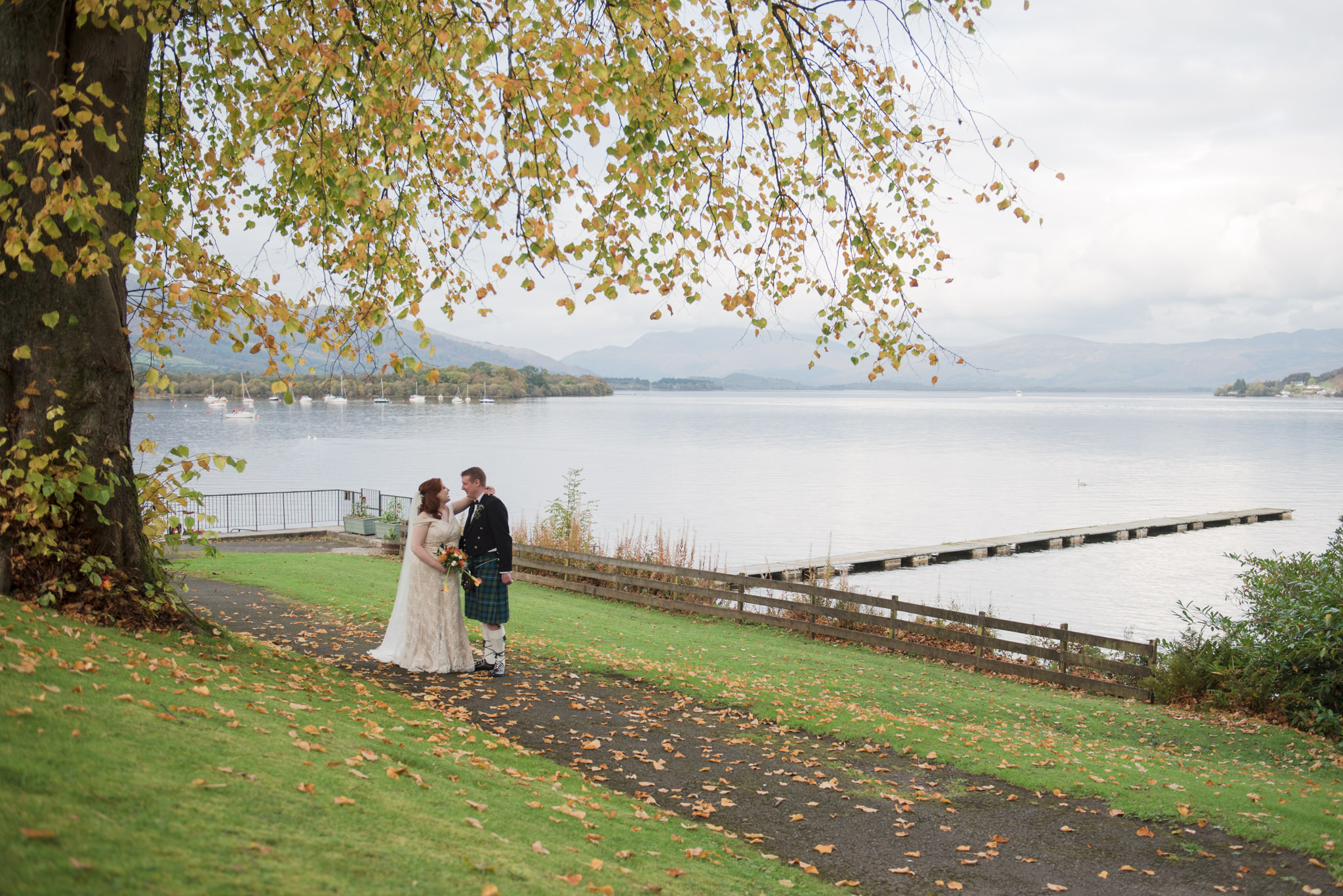 Eilidh and Scott's wedding - The Cruin - Loch Lomond - © Julie Broadfoot / Photography by Juliebee