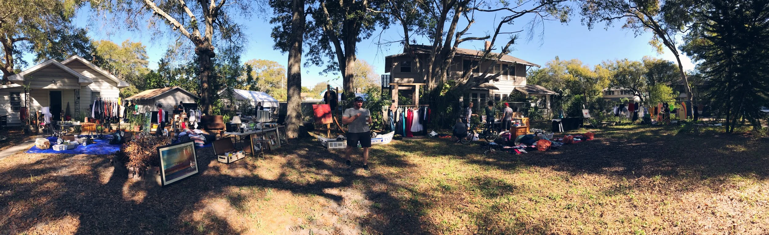 Please enjoy the hilarious disproportion of Craig Bothwell while viewing this huge panorama